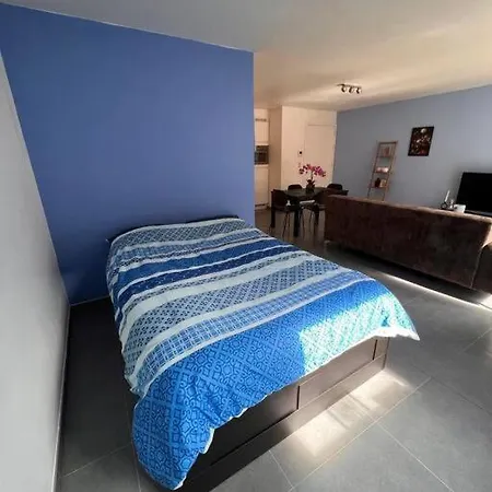 Brugsken, Apartment *
